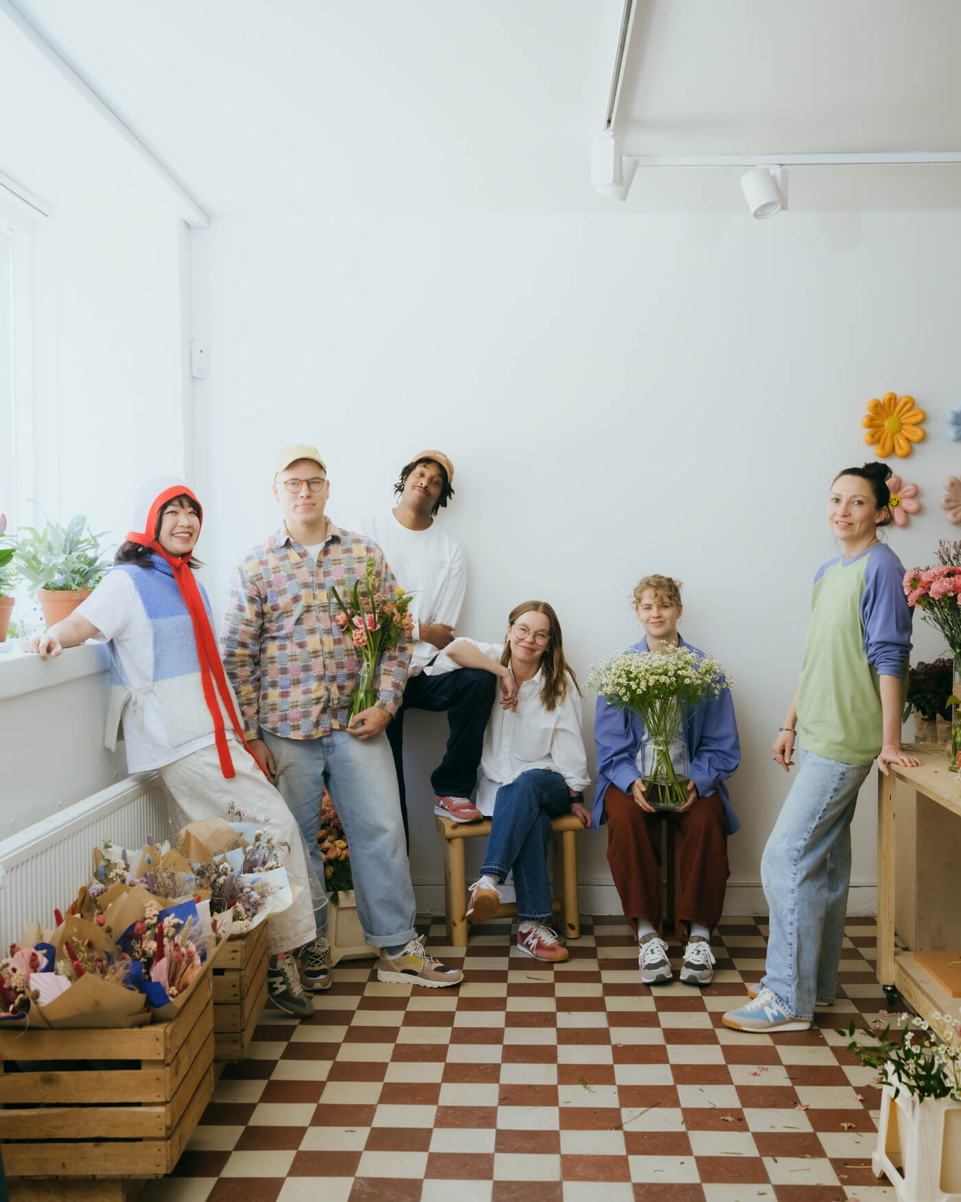 KARHU stellt das Flower Pack vor: Eine Hommage an den nordischen Sommer und Helsinkis kreative Community