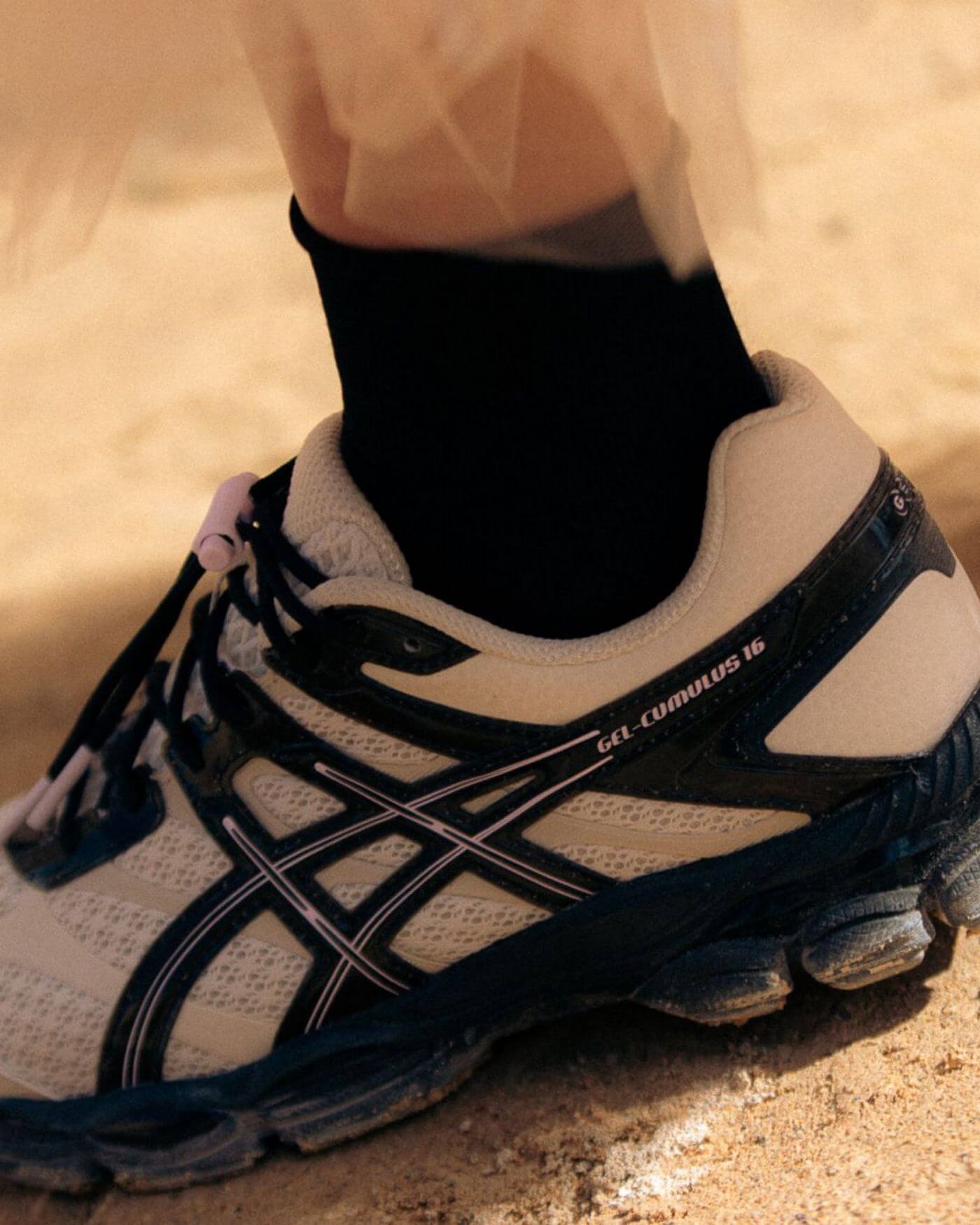 ASICS x Finesse GEL-CUMULUS 16 - Desert Rose - 1203B003-200