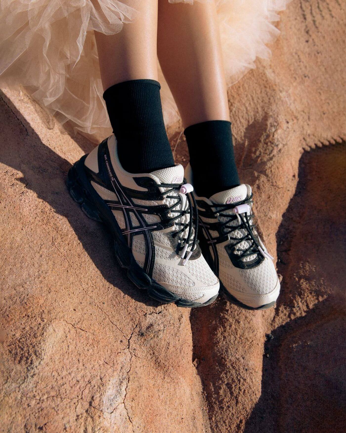 ASICS x Finesse GEL-CUMULUS 16 - Desert Rose - 1203B003-200