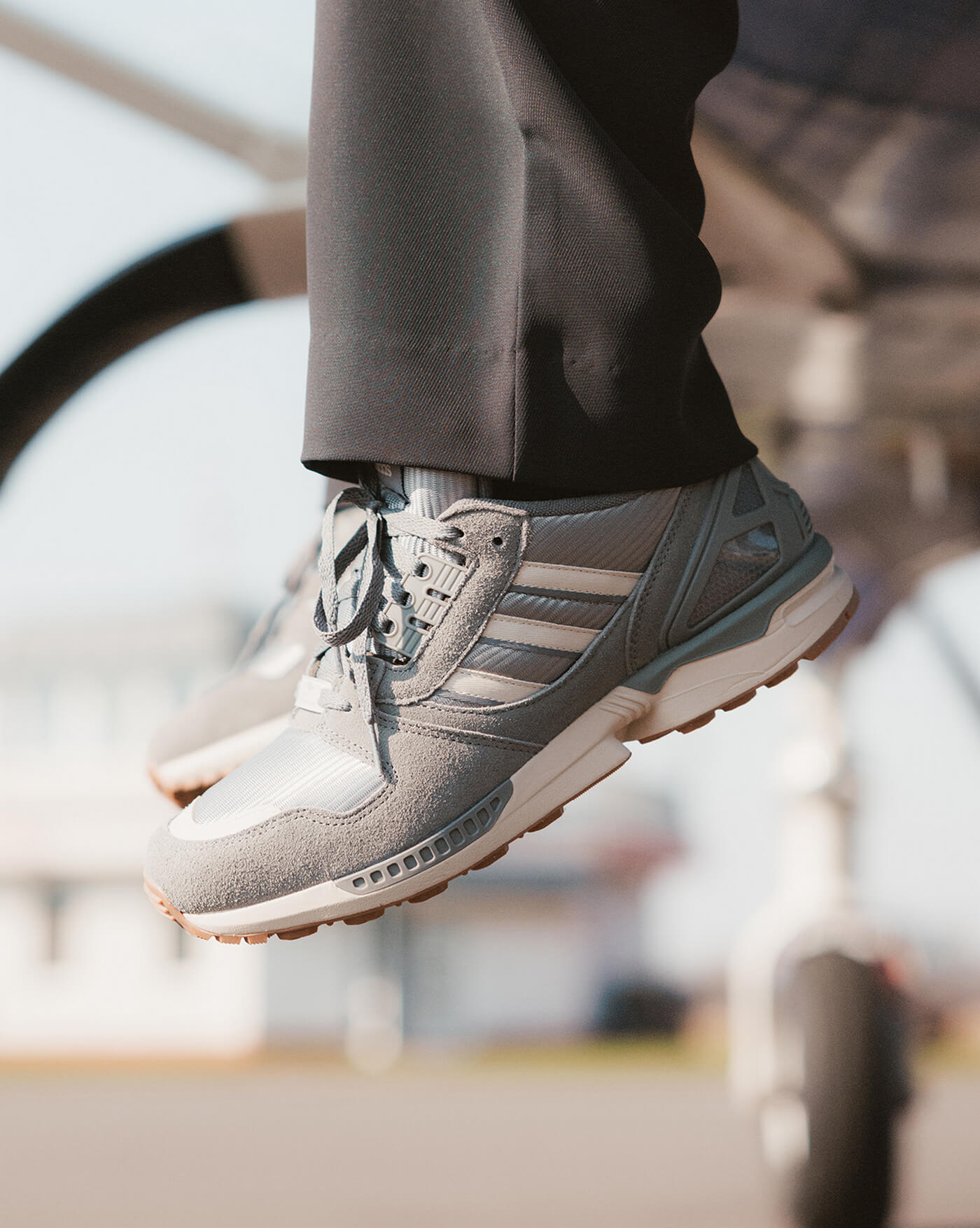 adidas ZX 8000 - Asphaltgold Exclusive - Grey Three / Wonder Beige / Grey 4 - KK4618