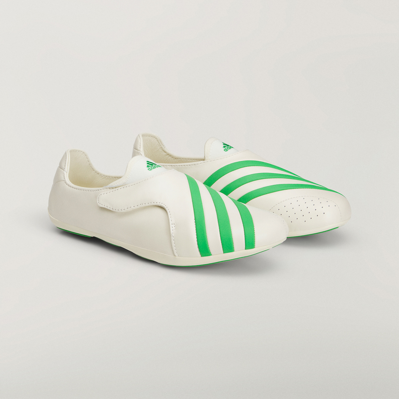 adidas x Pharrell Vario Flat Earther - Cloud White/Core Green/Cloud White - KI7669