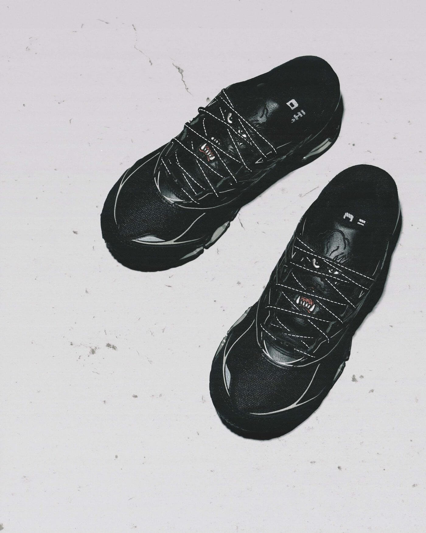 Mizuno x Maharishi Wave Prophecy LS - Black/Olive - D1GD261701