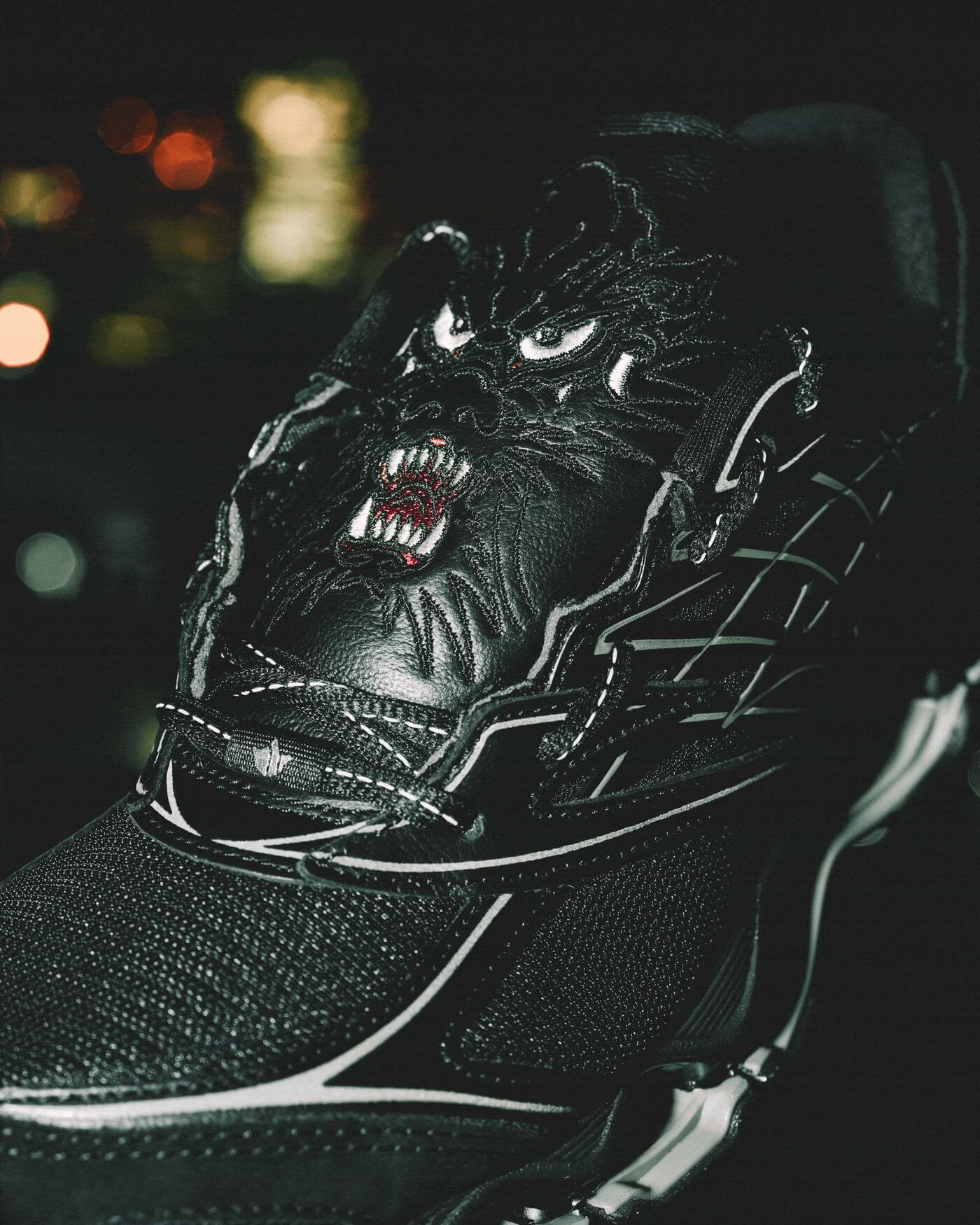 Mizuno x Maharishi Wave Prophecy LS - Black/Olive - D1GD261701