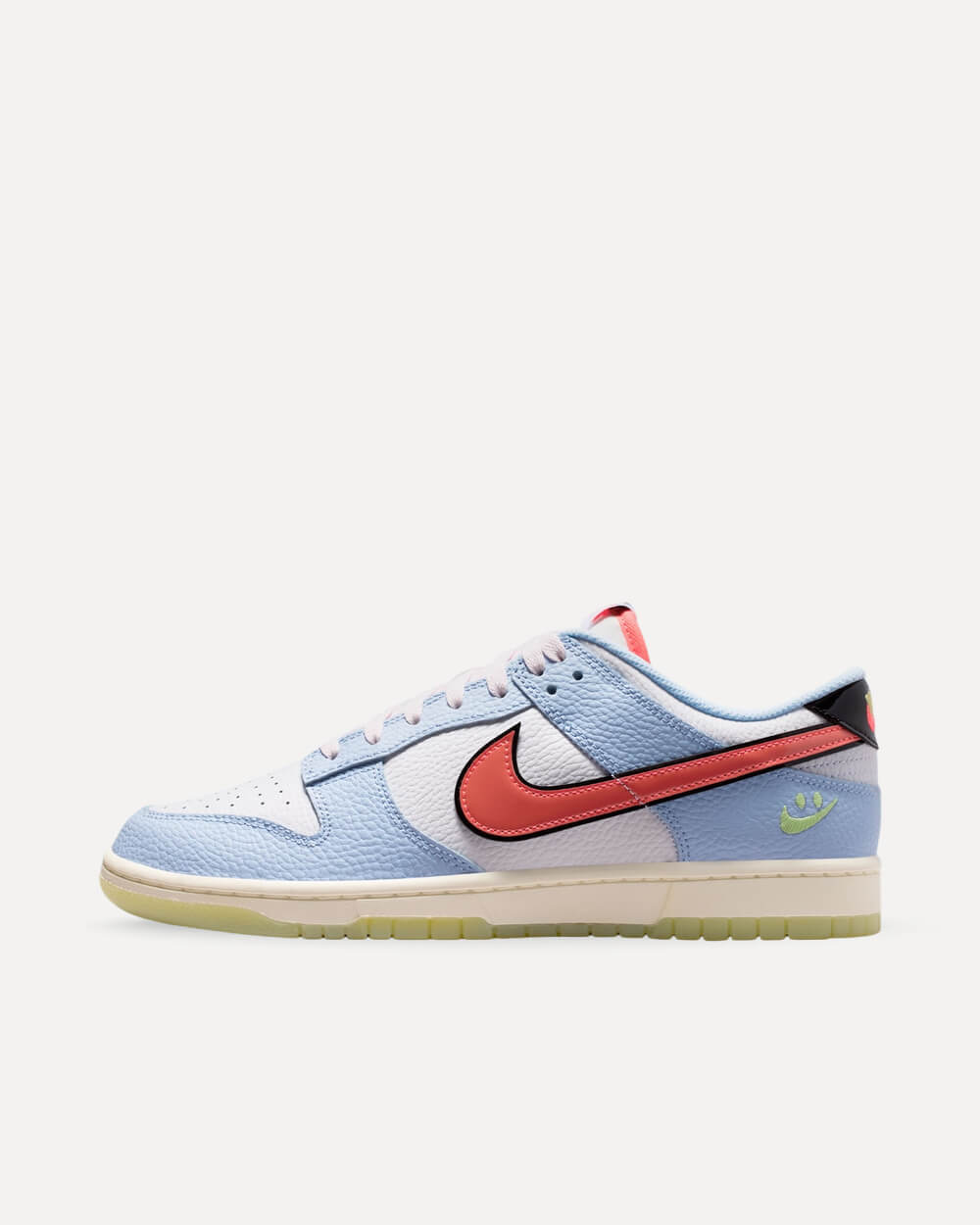 Nike Air Force 1 Low „Smiley Swoosh“