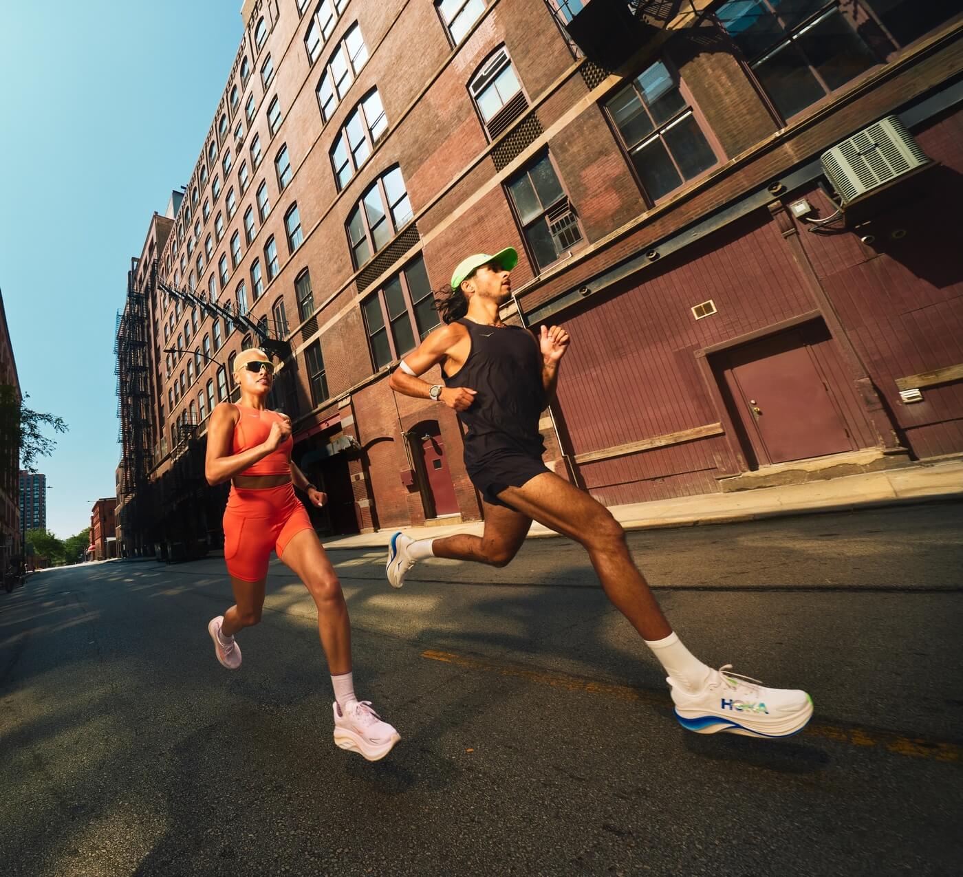 HOKA präsentiert Skyward X2 - "For the plushest ride on the road"