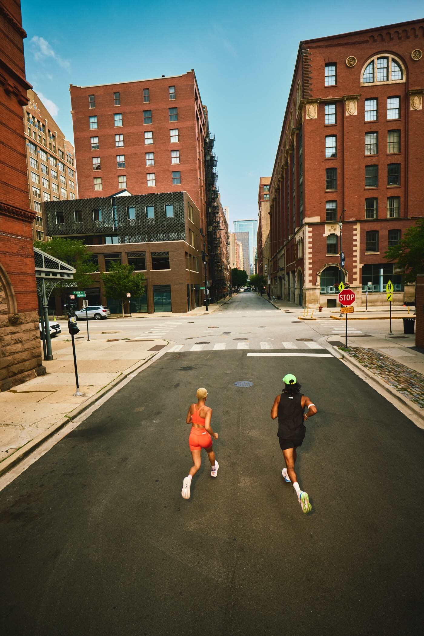 HOKA präsentiert Skyward X2 - "For the plushest ride on the road"
