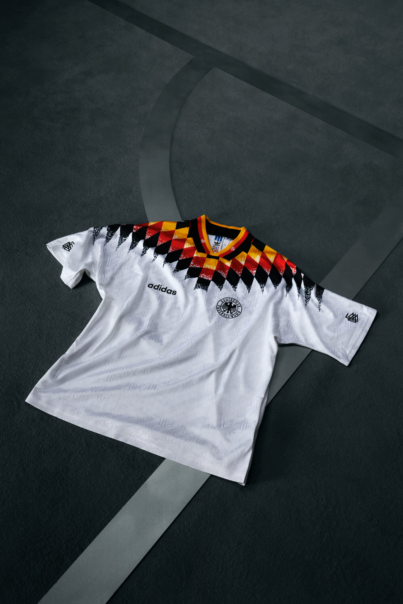 adidas verbindet Fussballgeschichte und Fashion in der neuen "Bringback" Collection