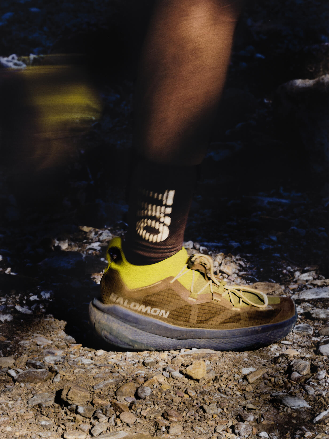 Salomon x Pas Normal Studios bringen den GRVL auf hybrides Terrain