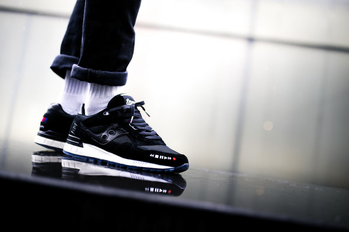 Saucony x TGWO Shadow 5000 "VHS"