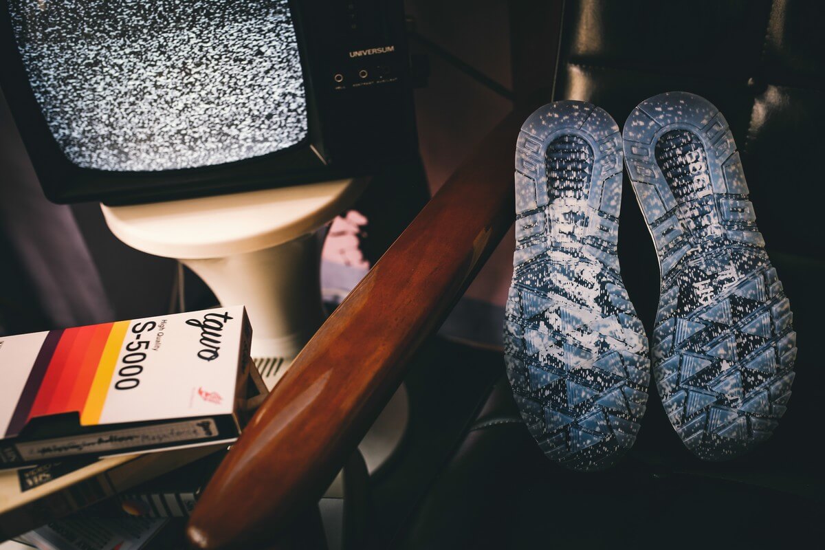 Saucony x TGWO Shadow 5000 "VHS"