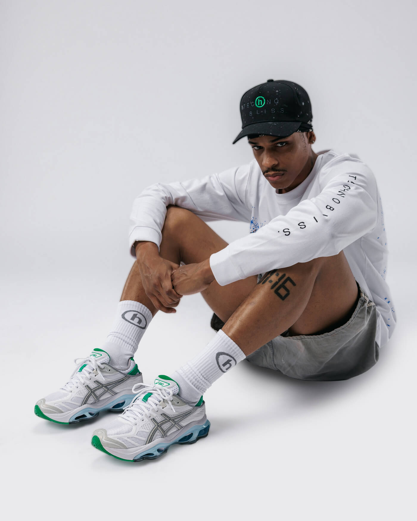 ASICS und HIDDEN NY interpretieren den GEL-KINETIC 2.0 in White Castlerock