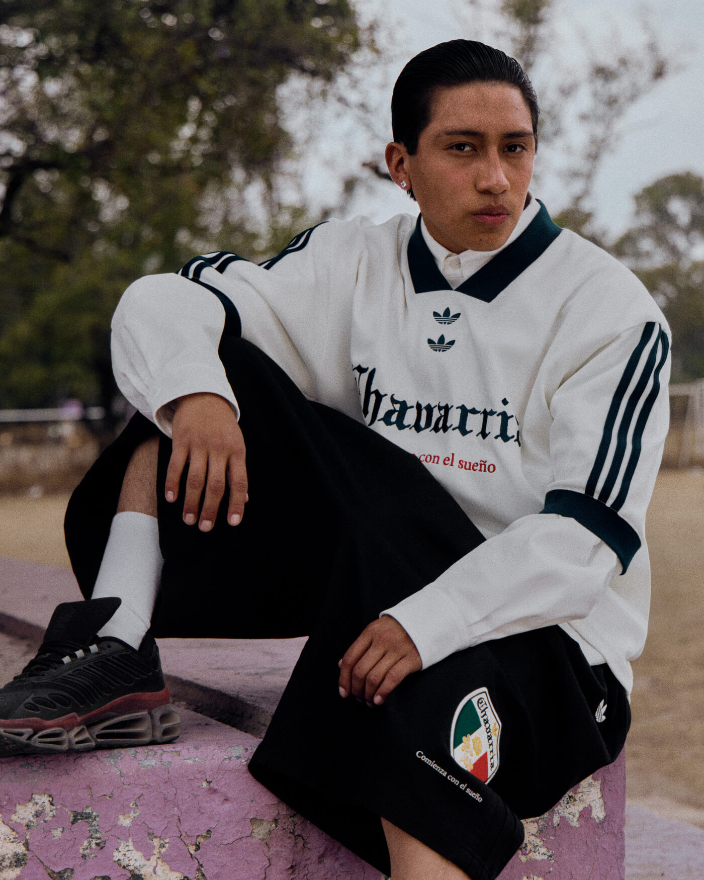 adidas Originals und Willy Chavarria feiern Mexikos Fußballkultur - "Comienza Con El Sueño"