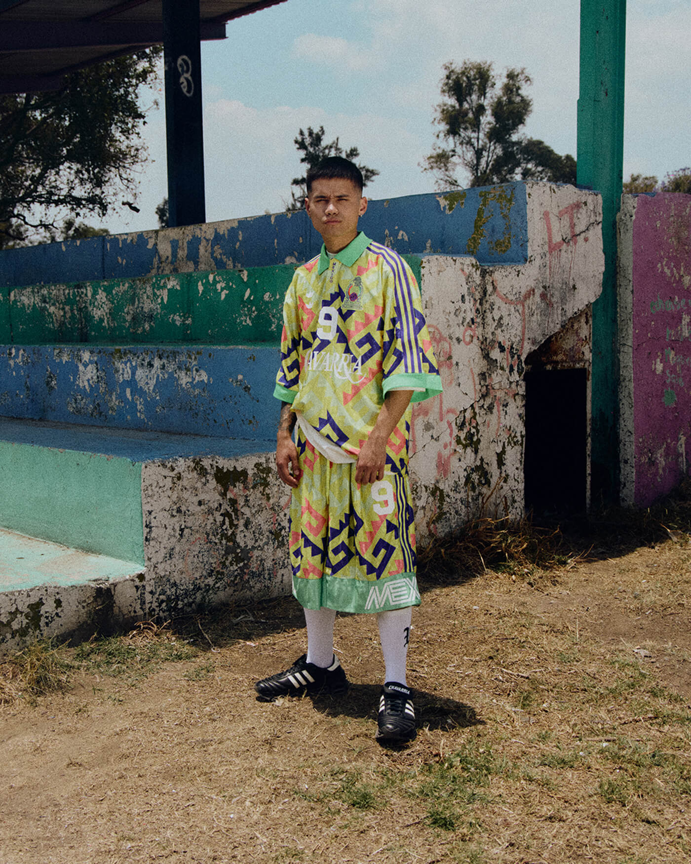 adidas Originals und Willy Chavarria feiern Mexikos Fußballkultur - "Comienza Con El Sueño"