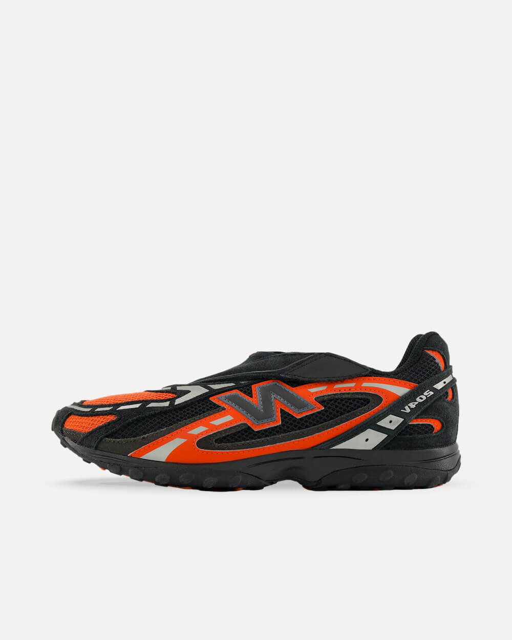 New Balance 204V