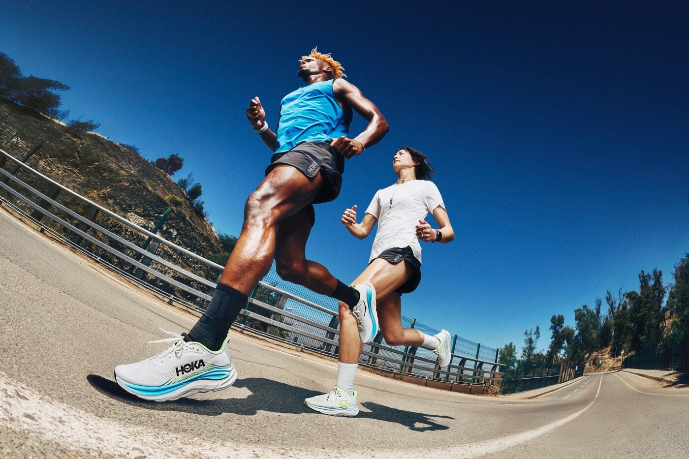 HOKA Clifton 11