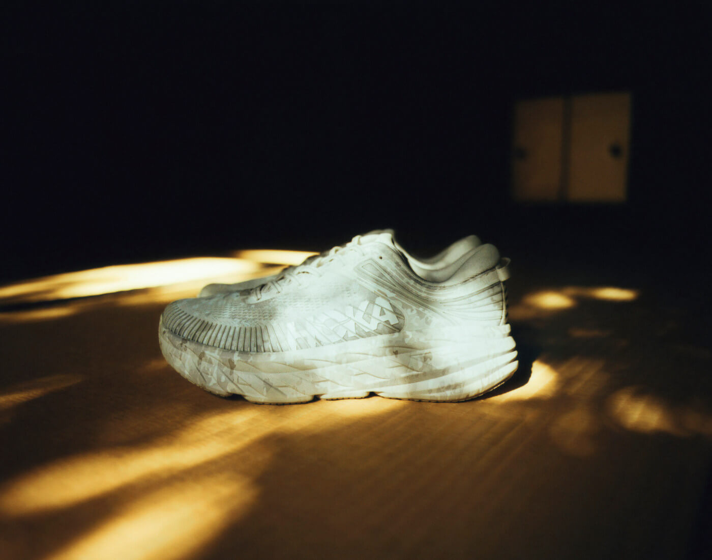 HOKA x BEAMS Bondi 7 - Turtledove / Tidal Foam - 1183211-TLF