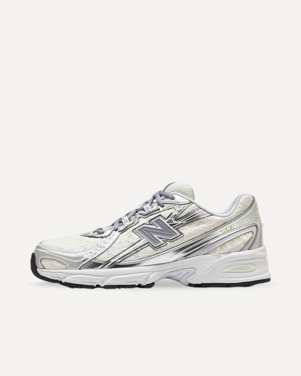New Balance 740