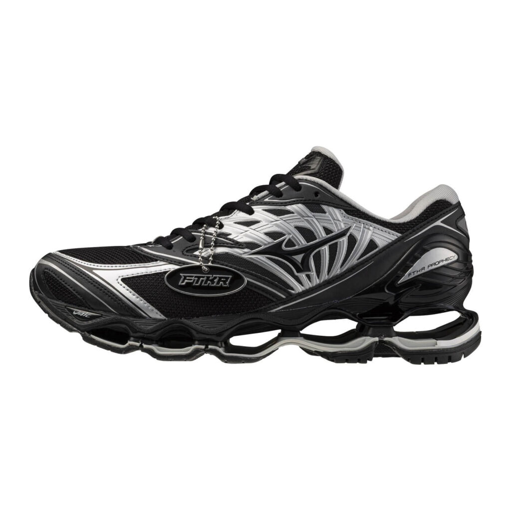 Mizuno Sportstyle x Footkorner Wave Prophecy LS FTKR - Black
