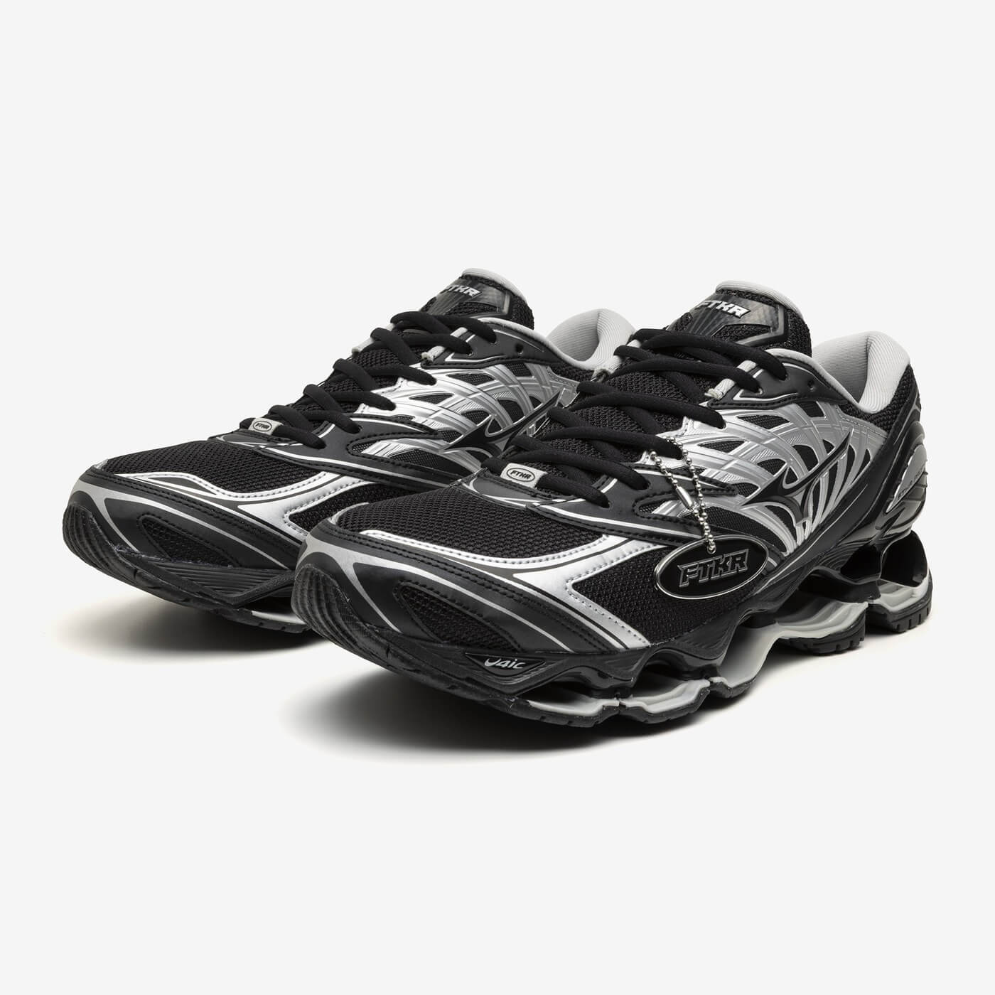 Mizuno Sportstyle x Footkorner Wave Prophecy LS FTKR - Black - D1GD263201