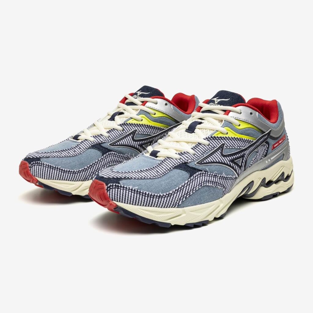 Mizuno Sportstyle x Sean Wotherspoon (SWJP) Wave MG4 LS SW - Light Blue / Off-White / Red