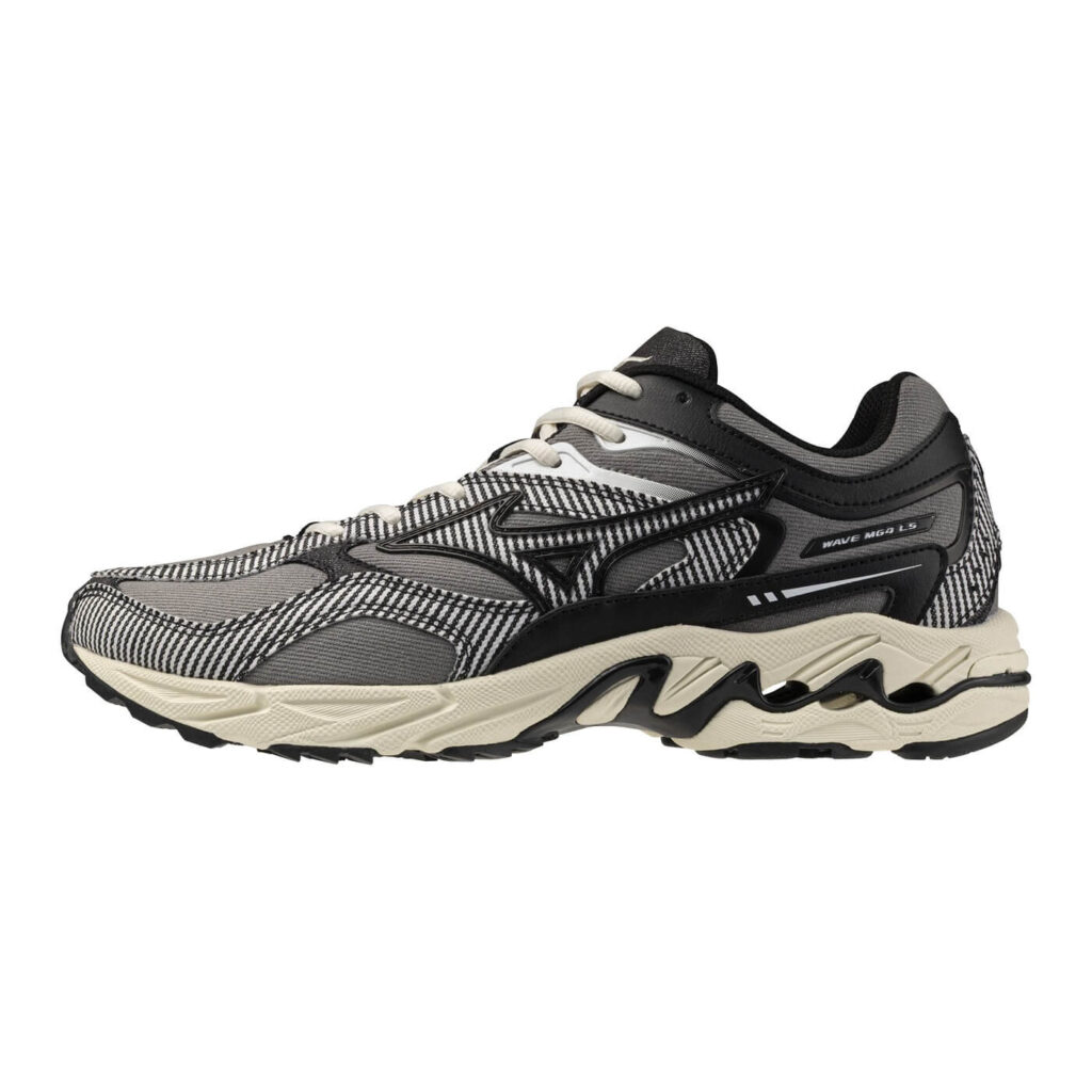 Mizuno Sportstyle x Sean Wotherspoon (SWJP) Wave MG4 LS SW - Light Grey / Off-White / Black