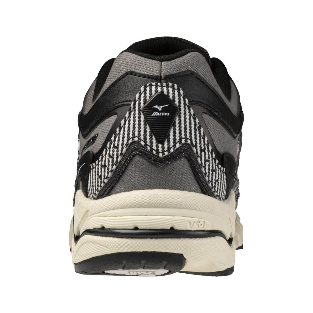 Mizuno Sportstyle x Sean Wotherspoon (SWJP) Wave MG4 LS SW - Light Grey / Off-White / Black