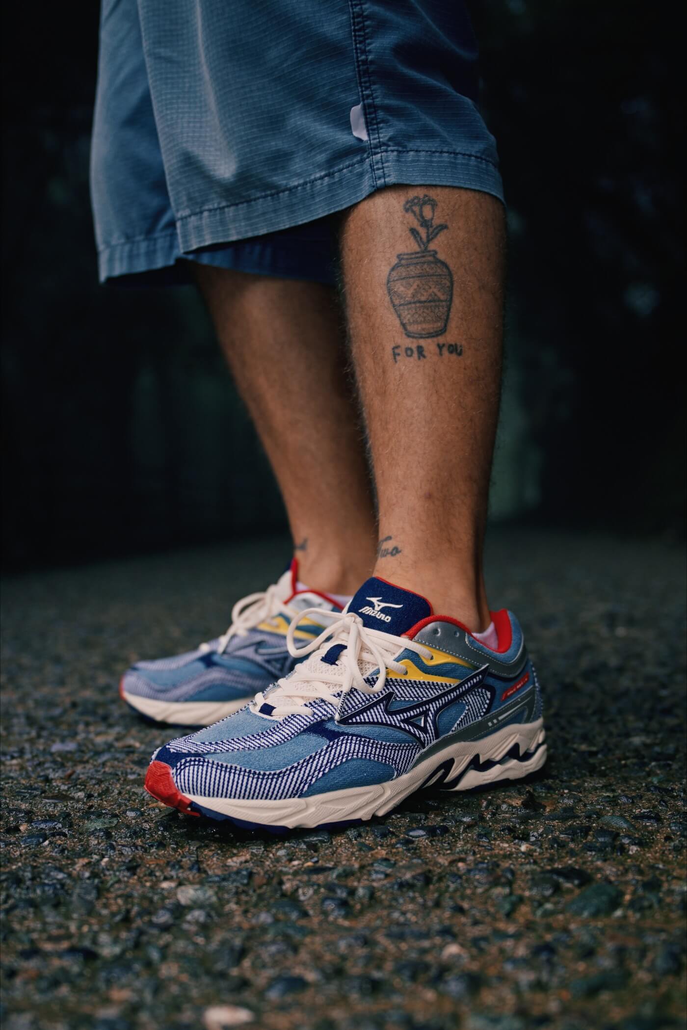 Mizuno Sportstyle x Sean Wotherspoon x Uchi (SWJP) Wave MG4 LS SW - Light Blue / Off-White / Red - D1GD263101